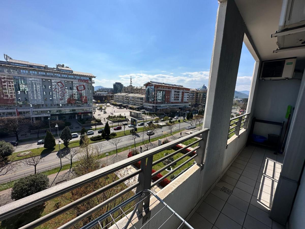 Great Location Two Bedroom Apatment "Maxim" พอดโกริกา ภายนอก รูปภาพ